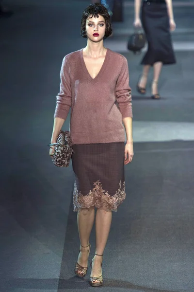 Look 34